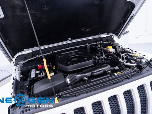 Used 2020 Jeep Wrangler Unlimited Sahara image 10