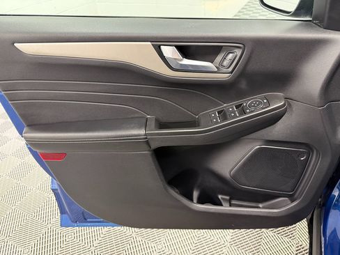 Used 2022 Ford Escape SEL image 10