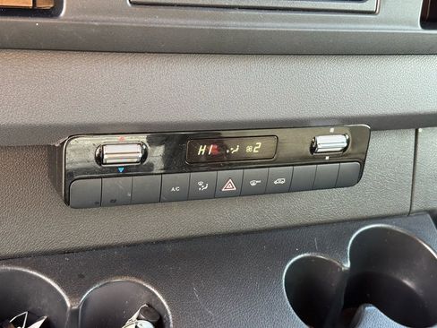 Used 2020 Mercedes-Benz Sprinter 2500 image 31