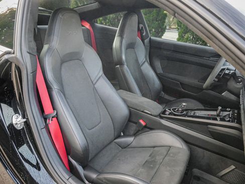 Used 2024 Porsche 911 Carrera 4 GTS image 31