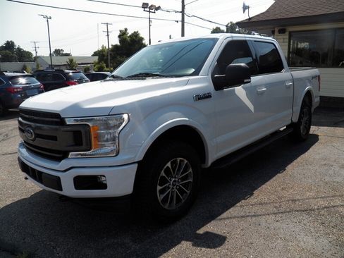Used 2018 Ford F150 XLT w/ Equipment Group 302A Luxury AWD/4WD image 2