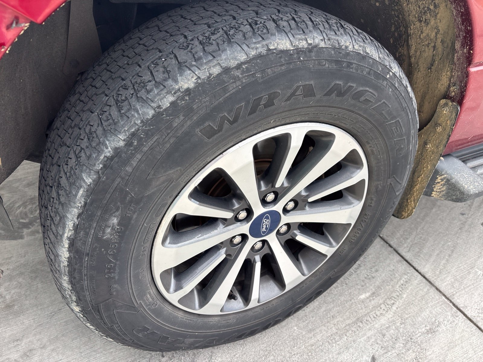 Used 2016 Ford Expedition EL XLT w/ Equipment Group 202A AWD/4WD image 14