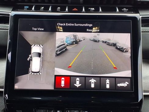 Used 2022 Jeep Grand Cherokee Limited 4xe w/ Luxury Tech Group II image 9