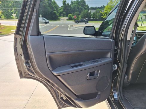 Used 2008 Jeep Grand Cherokee Laredo image 25