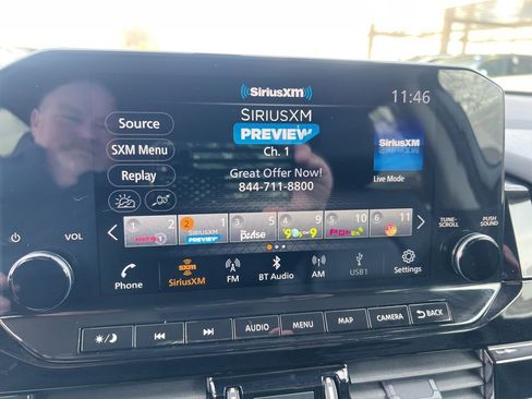 Used 2024 Nissan Pathfinder SL image 52