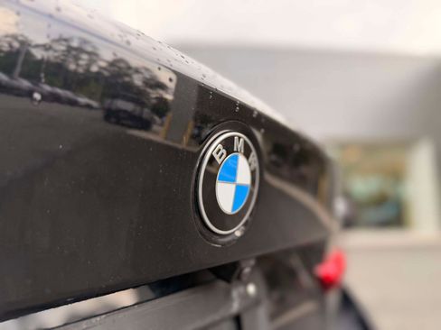 Used 2023 BMW 330i Sedan w/ Premium Package RWD image 23