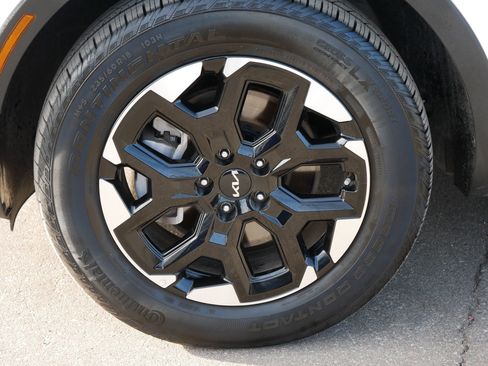 Certified 2025 Kia Sorento S w/ Panoramic Sunroof Package image 15