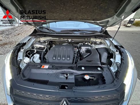 Used 2023 Mitsubishi Eclipse Cross SE image 33