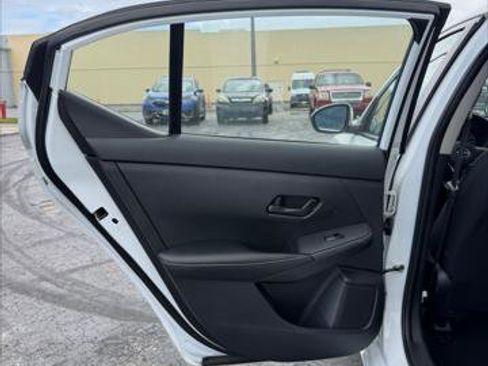 Used 2024 Nissan Sentra SV FWD image 19