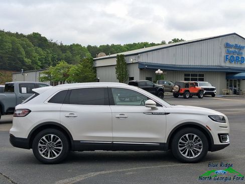 Used 2019 Lincoln Nautilus Select FWD image 6