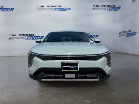 Used 2025 Kia K4 EX image 2