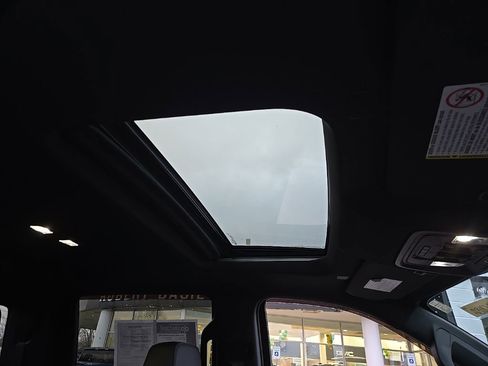 Used 2020 GMC Sierra 2500 AT4 w/ AT4 Premium Package image 19