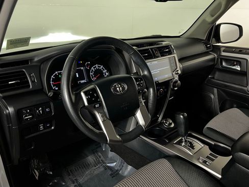 Certified 2024 Toyota 4Runner SR5 AWD/4WD image 12