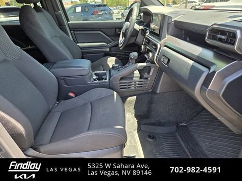 Used 2025 Toyota 4Runner SR5 AWD/4WD image 20