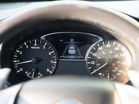 Used 2016 Nissan Altima 2.5 SR image 33