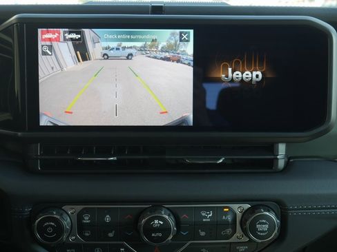 New 2025 Jeep Gladiator Mojave w/ Convenience Group image 6