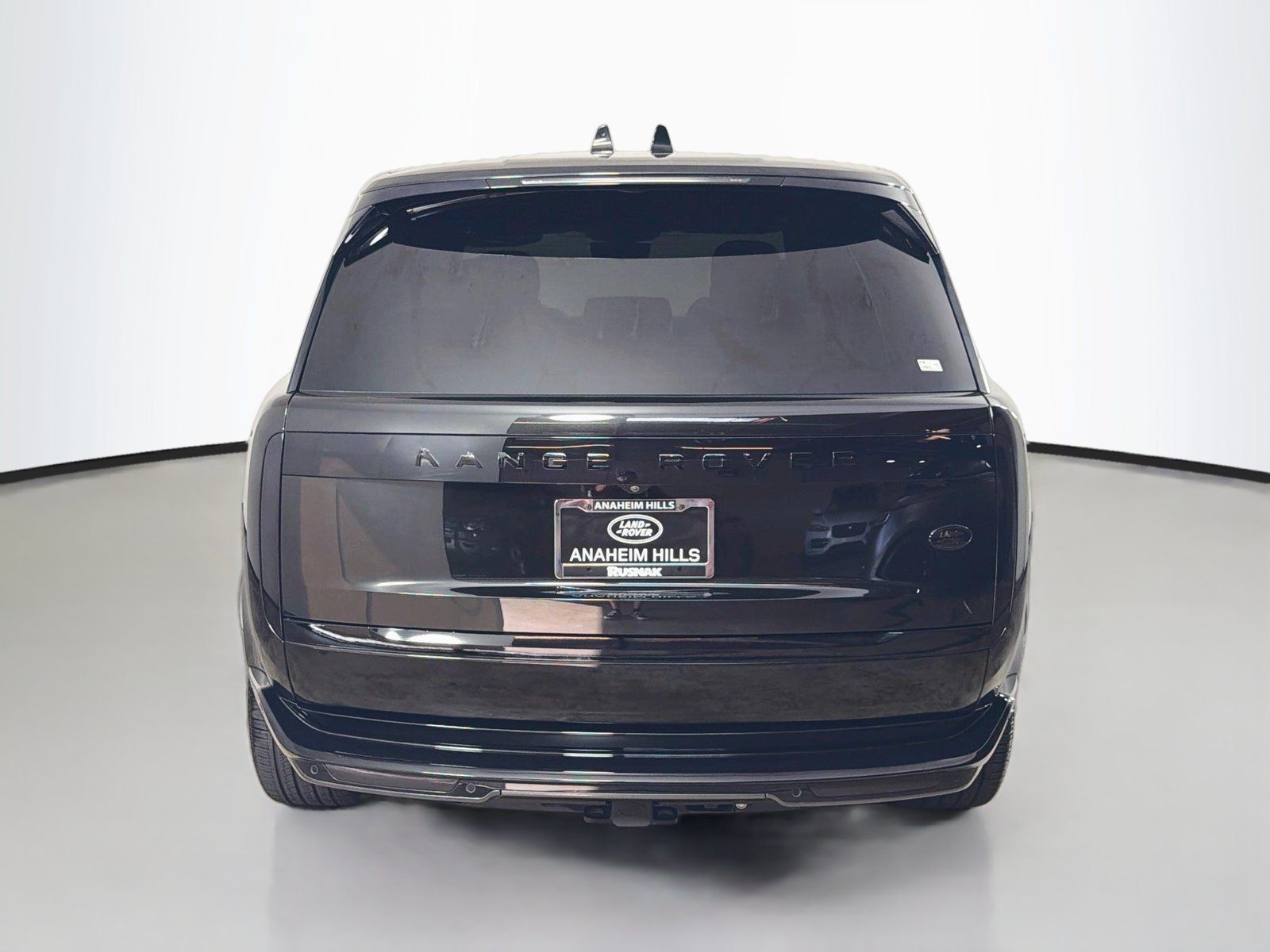 Certified 2023 Land Rover Range Rover Autobiography AWD/4WD image 4