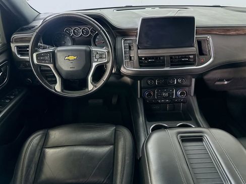 Used 2021 Chevrolet Suburban LT w/ Max Trailering Package RWD image 18