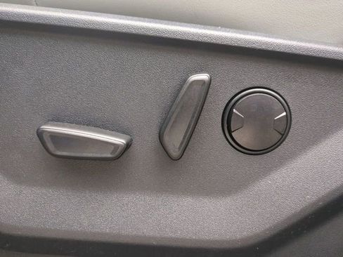 Used 2025 Ford Expedition Platinum AWD/4WD image 21