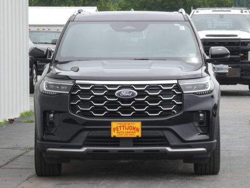 Used 2025 Ford Explorer Platinum w/ LUX Leather Package AWD/4WD image 5