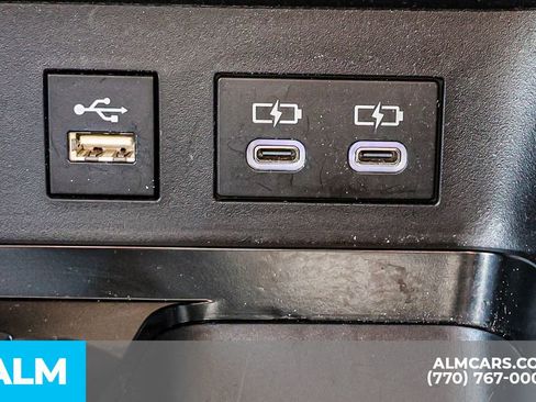 Used 2025 Toyota Camry SE image 44