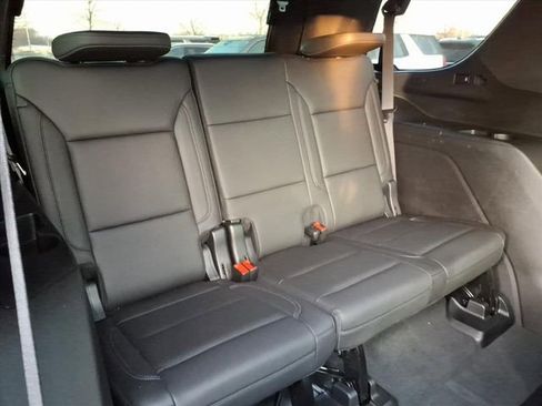 Used 2021 Chevrolet Tahoe LT w/ LT Signature Package image 24