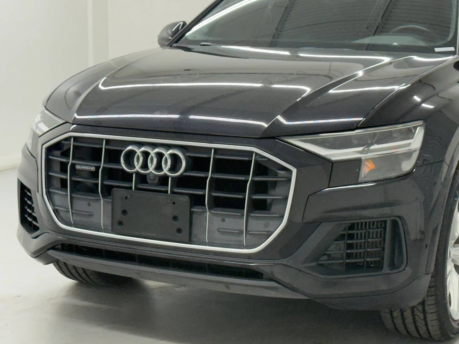 Used 2019 Audi Q8 Premium Plus w/ Premium Plus AWD/4WD image 39
