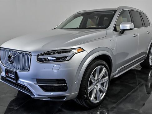 Used 2016 Volvo XC90 T8 Inscription AWD/4WD image 5
