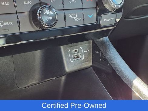 Certified 2025 Jeep Compass Limited AWD/4WD image 11