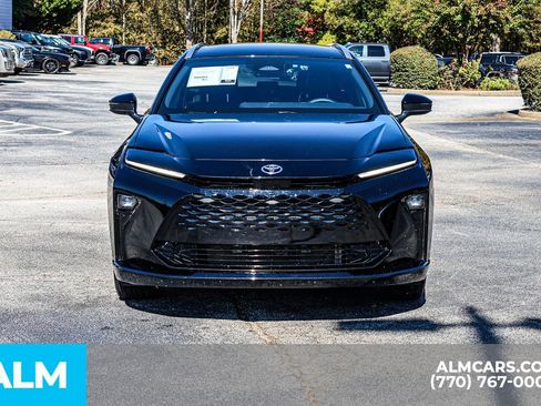 Used 2025 Toyota Crown Signia image 11