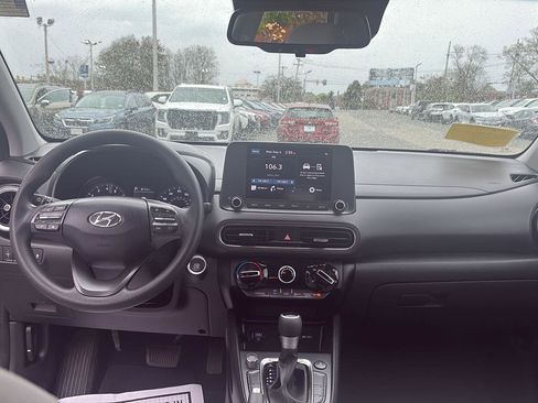 Used 2023 Hyundai Kona SEL AWD/4WD image 15