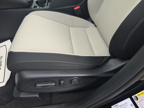 Used 2024 Honda CR-V EX image 27