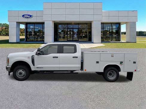 New 2026 Ford F350 XL w/ XL Chrome Package AWD/4WD image 7
