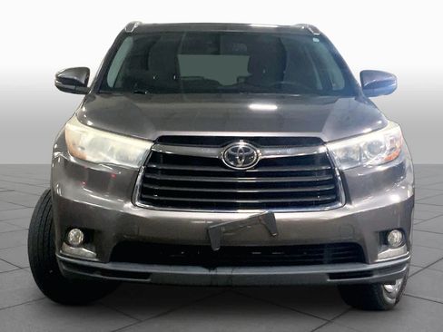 Used 2015 Toyota Highlander Limited Platinum AWD/4WD image 4