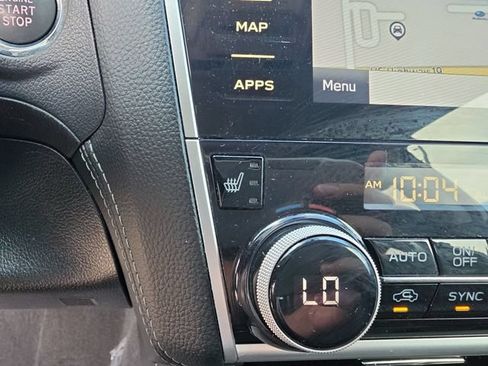 Used 2019 Subaru Outback 2.5i Limited AWD/4WD image 19