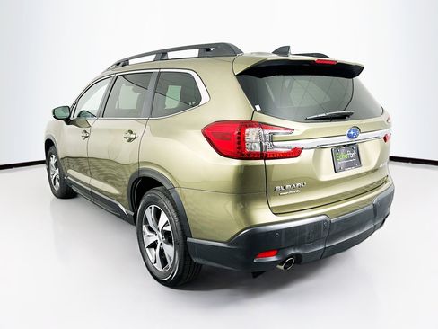 Used 2025 Subaru Ascent Premium image 5