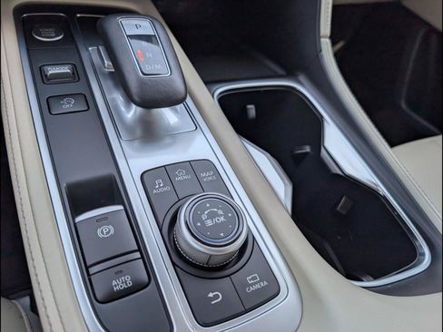 Used 2025 INFINITI QX60 Luxe w/ Vision Package FWD image 16