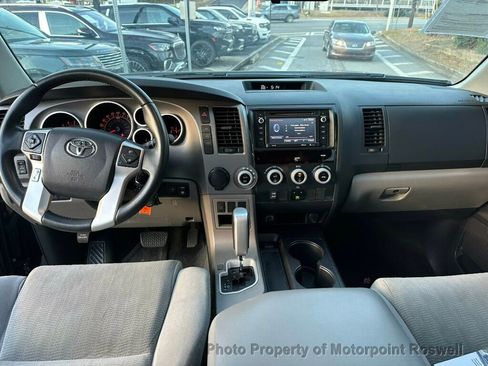 Used 2017 Toyota Sequoia SR5 image 21