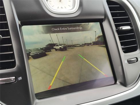 Used 2023 Chrysler 300 Touring w/ Sport Appearance Package image 24