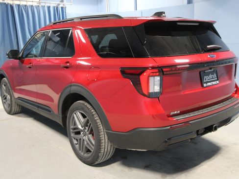 New 2026 Ford Explorer ST-Line w/ ST-Line Street Pack image 27