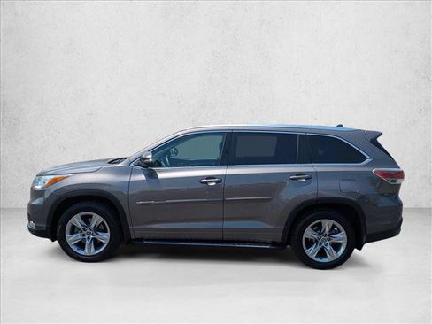 Used 2016 Toyota Highlander Limited Platinum AWD/4WD image 9
