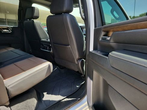 Certified 2024 Chevrolet Silverado 3500 High Country w/ High Country Premium Package AWD/4WD image 27