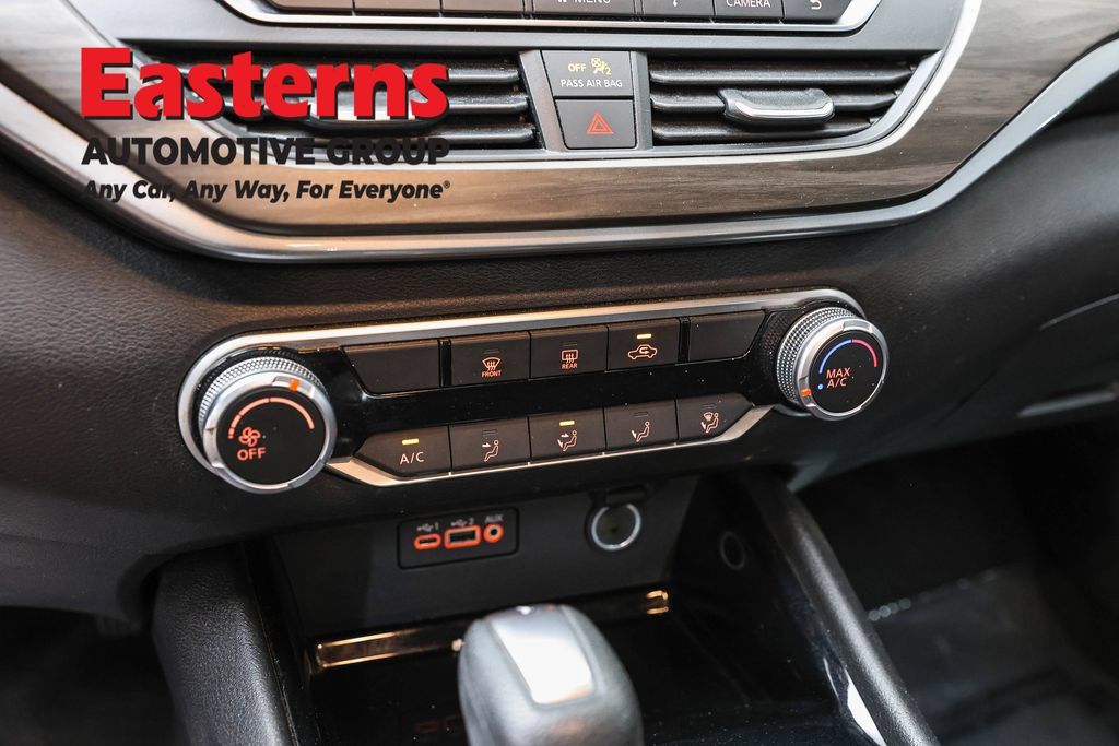 Used 2024 Nissan Altima 2.5 SV FWD image 20
