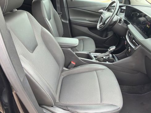 Used 2025 Buick Encore GX Preferred FWD image 13