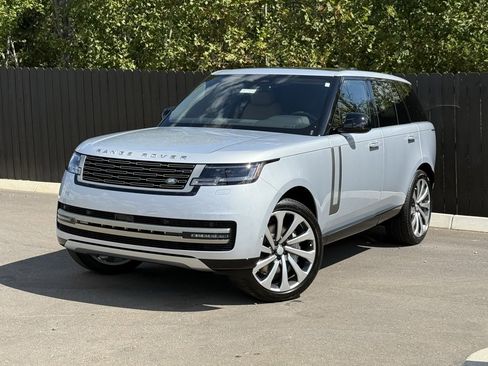 New 2025 Land Rover Range Rover SE image 1