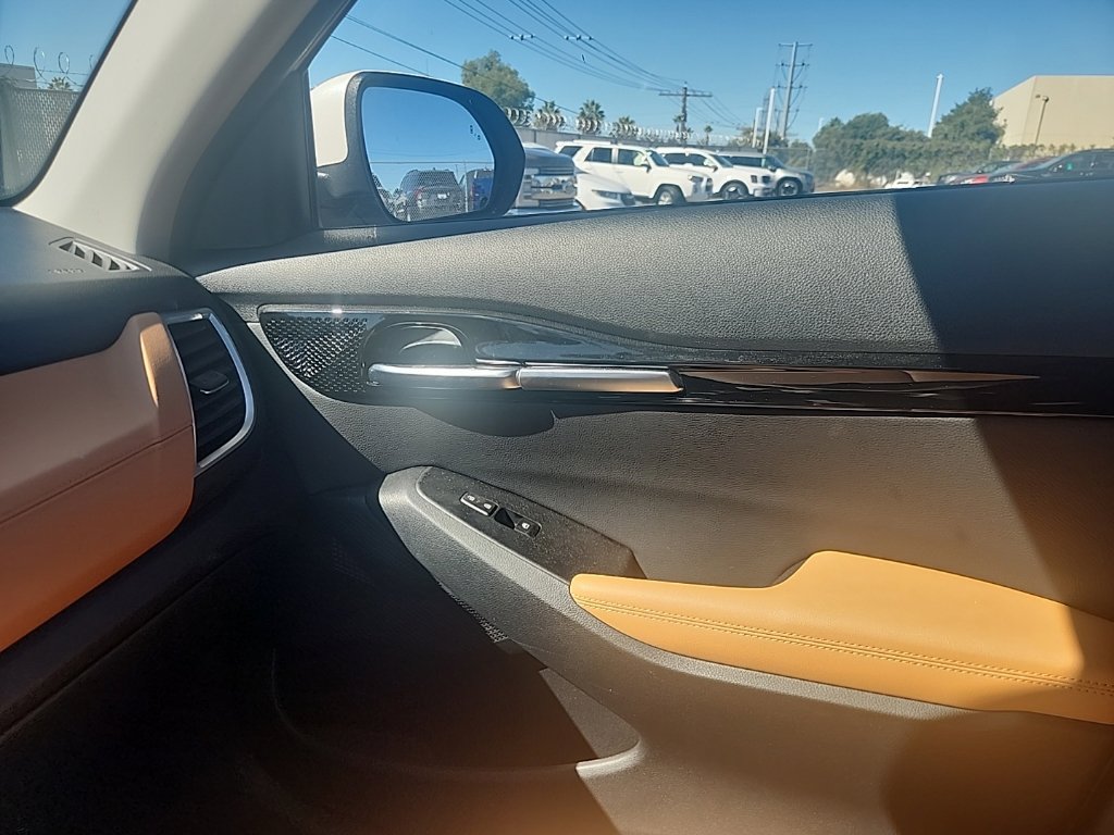 Certified 2024 Kia Seltos EX FWD image 25
