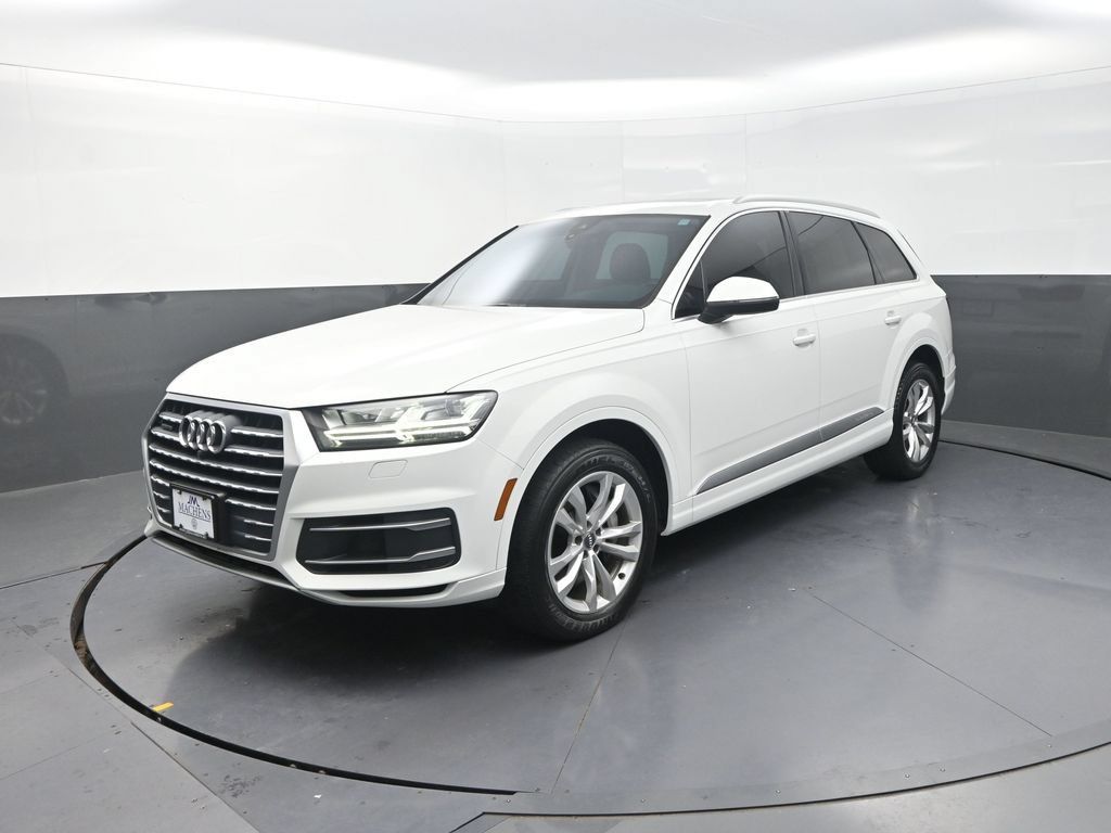 Used 2019 Audi Q7 3.0T Premium Plus AWD/4WD image 4