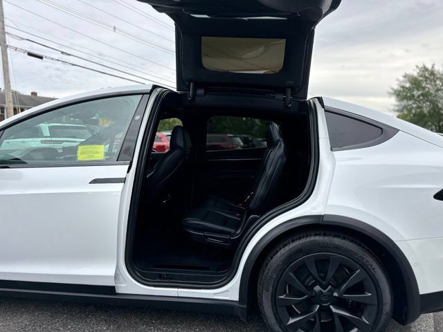 Used 2022 Tesla Model X AWD/4WD image 18