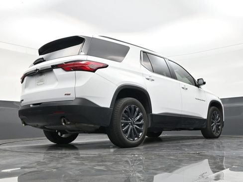 Used 2024 Chevrolet Traverse RS FWD image 24