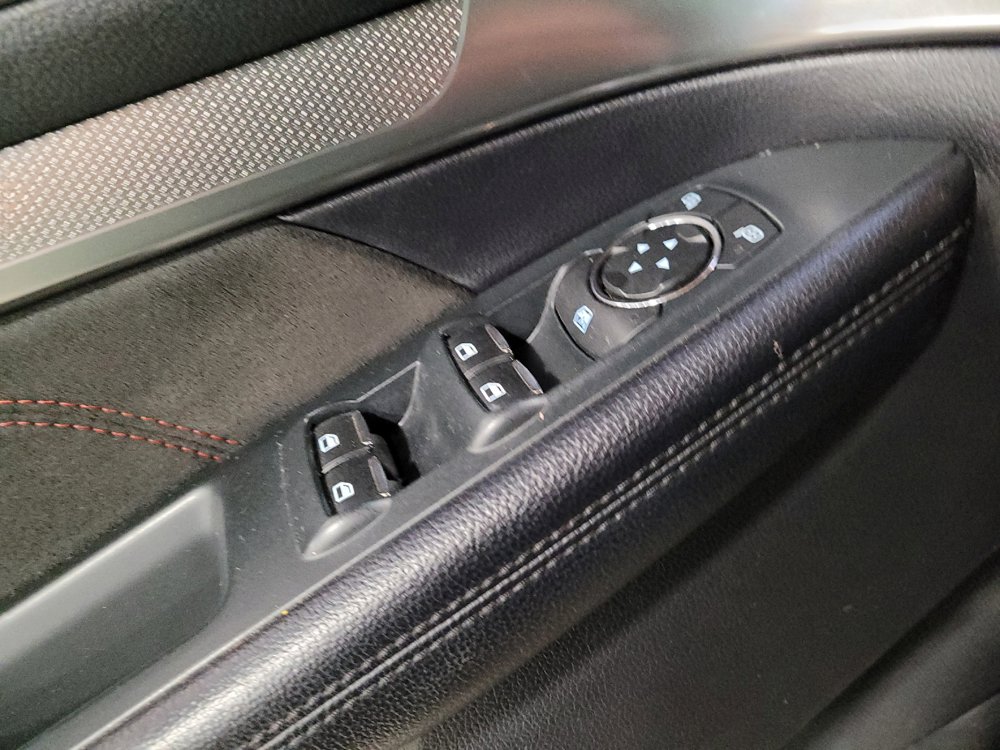 Used 2018 Ford Explorer XLT w/ Equipment Group 202A FWD image 27